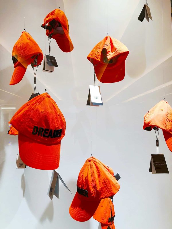 La casquette brodée et ses caractéristiques