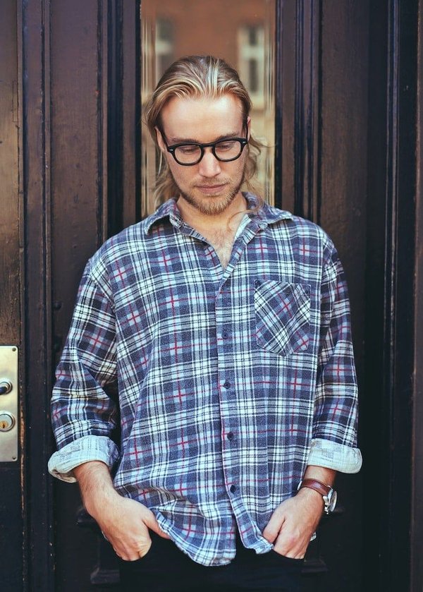 Le pouvoir des ongles naturels : Découvrez les avantages du nail art minimaliste